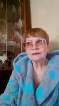 Snapshot of SophieBurns chatting on April 10, 2026, 10:33 am SophieBurns online show from April 10, 2026, 10:33 am