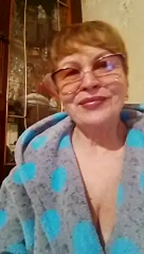 Snapshot of SophieBurns chatting on April 29, 2026, 5:30 pm SophieBurns online show from April 29, 2026, 5:30 pm