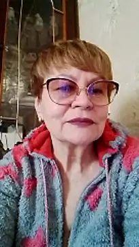 Snapshot of SophieBurns chatting on April 22, 2026, 11:39 am SophieBurns online show from April 22, 2026, 11:39 am