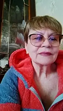 Snapshot of SophieBurns chatting on April 15, 2026, 11:27 am SophieBurns online show from April 15, 2026, 11:27 am
