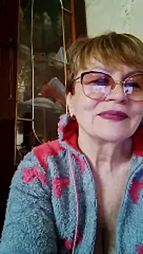 Snapshot of SophieBurns chatting on May 7, 2026, 8:28 am SophieBurns online show from May 7, 2026, 8:28 am