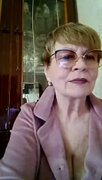 Snapshot of SophieBurns chatting on May 15, 2026, 10:13 am SophieBurns online show from May 15, 2026, 10:13 am