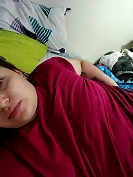 MajoArias online show from May 6, 2026, 4:38 am