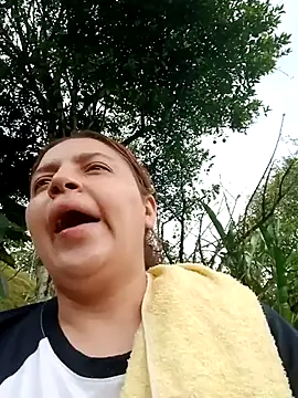 MajoArias online show from May 18, 2026, 4:56 pm