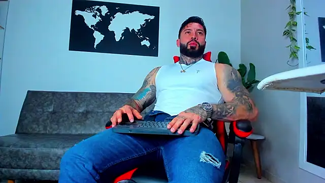 Alessrose online show from February 15, 2026, 7:35 pm