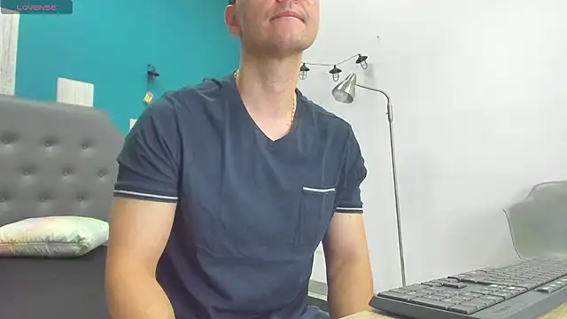 Coddy maxx69 online show from February 10, 2026, 12:26 pm