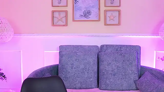 ElectraJonesX online show from March 19, 2026, 11:32 am