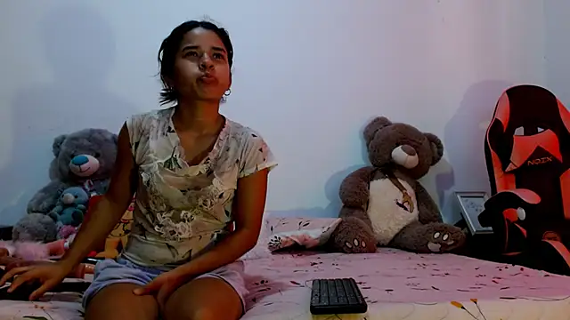 karolsweetvagi online show from March 18, 2026, 6:09 pm