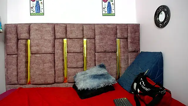 FRANCESCA LOVE  online show from May 2, 2026, 4:07 am