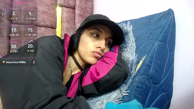 FRANCESCA LOVE  online show from April 26, 2026, 6:05 pm