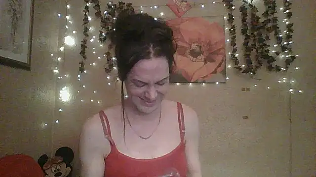 Snapshot of sillymillie4 chatting on March 7, 2026, 3:02 am sillymillie4 online show from March 7, 2026, 3:02 am