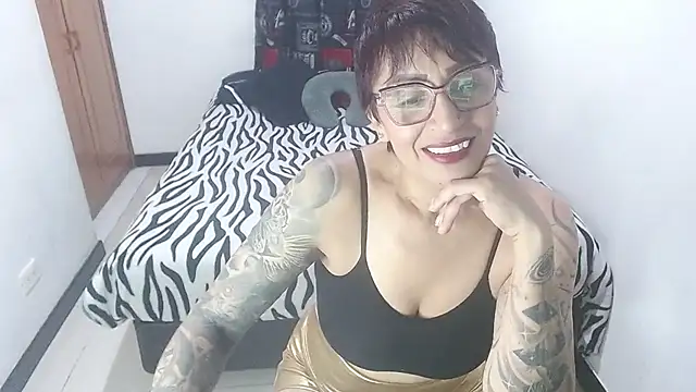 Charlotte gray  online show from June 7, 2026, 11:59 am