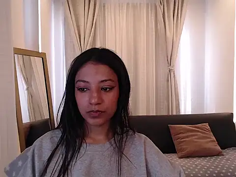 Scarleet miaa online show from June 11, 2026, 7:22 pm