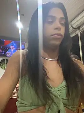 jjasmine34 online show from February 6, 2026, 10:39 pm