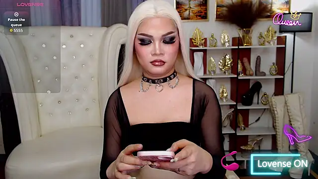 Snapshot of PrettyCockAthena chatting on August 3, 2026, 12:11 pm PrettyCockAthena online show from August 3, 2026, 12:11 pm