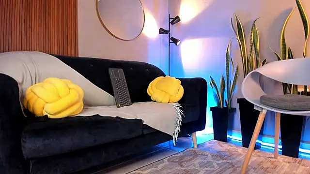 Snapshot of Elle_Lane chatting on March 16, 2026, 10:45 pm Elle Lane online show from March 16, 2026, 10:45 pm