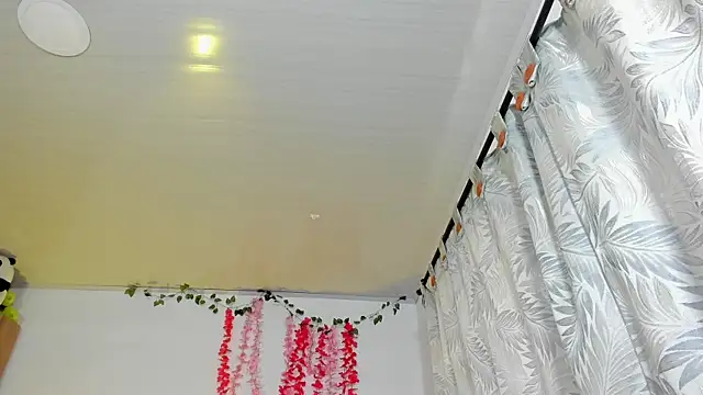 Fernanda hot   online show from May 11, 2026, 7:33 pm