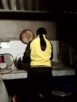 nhynhy11 online show from March 12, 2026, 11:42 pm