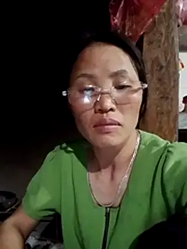 nhynhy11 online show from March 15, 2026, 2:35 pm