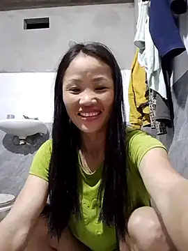 nhynhy11 online show from March 16, 2026, 10:01 pm