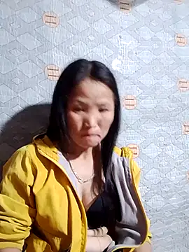 nhynhy11 online show from March 6, 2026, 2:23 pm