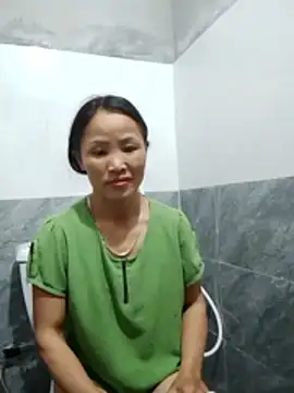 nhynhy11 online show from March 19, 2026, 11:43 am