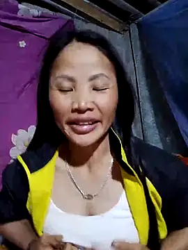 nhynhy11 online show from March 8, 2026, 3:59 pm