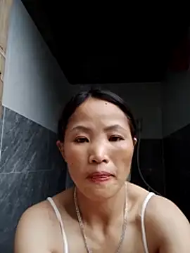 nhynhy11 online show from March 26, 2026, 12:53 am