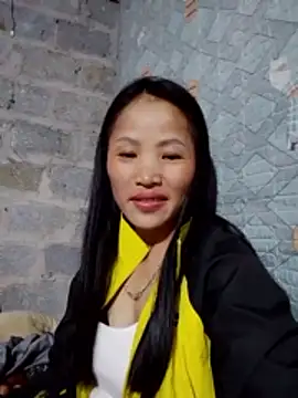 nhynhy11 online show from March 7, 2026, 2:33 pm