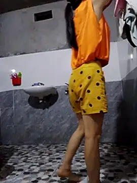 nhynhy11 online show from March 25, 2026, 12:48 pm