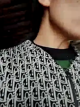 nhynhy11 online show from March 11, 2026, 4:28 am