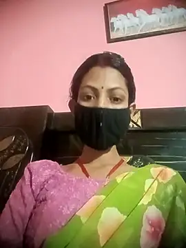 BIG QWEEN NO1 online show from March 4, 2026, 8:11 am