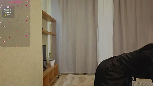 NikkyBee  online show from March 14, 2026, 8:53 am