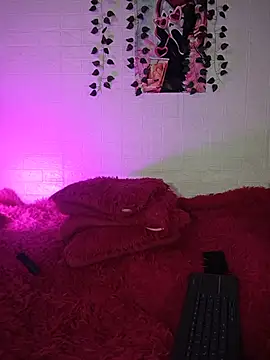 Keyla-moon online show from June 19, 2026, 5:13 am