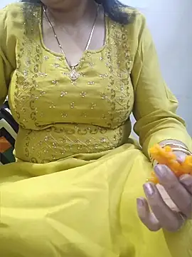 SexybeboX online show from May 6, 2026, 6:06 am