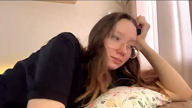 LakendraNoren online show from February 8, 2026, 6:11 am