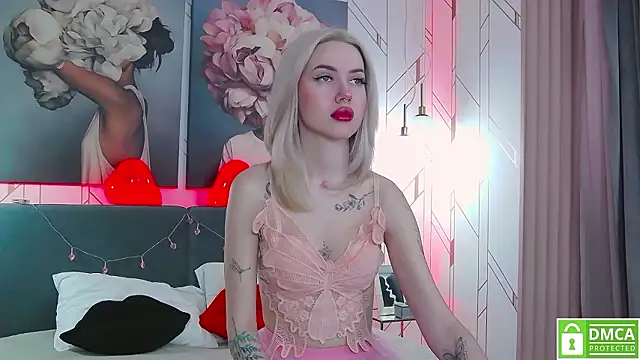 JosephineRowe online show from March 12, 2026, 4:51 am