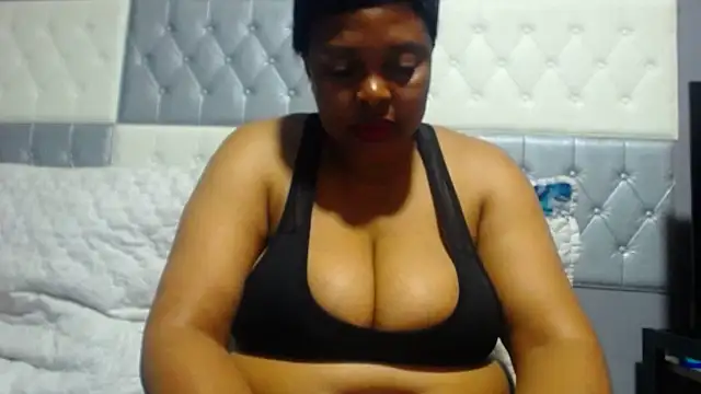 Snapshot of SEXYBUSTYEBONYXX chatting on July 27, 2026, 7:26 am SEXYBUSTYEBONYXX online show from July 27, 2026, 7:26 am
