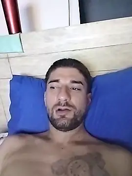 Camilo696903 online show from May 12, 2026, 9:48 am