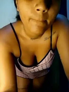 Zoe Renata online show from June 12, 2026, 9:29 am