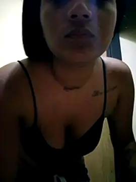 Snapshot of Zoe_Renata chatting on May 3, 2026, 9:58 am Zoe Renata online show from May 3, 2026, 9:58 am