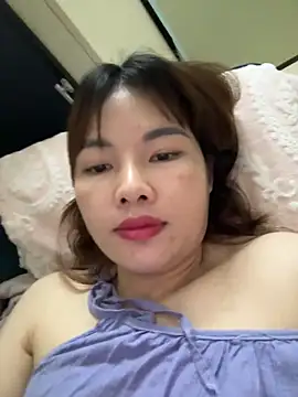 Snapshot of Loyalty-love chatting on March 5, 2026, 10:12 am Loyalty-love online show from March 5, 2026, 10:12 am