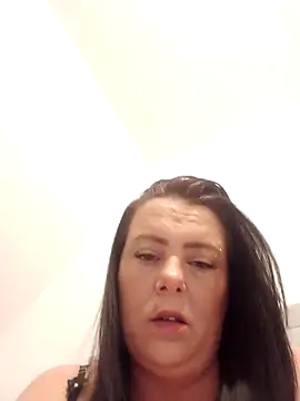 louisa36 online show from April 24, 2026, 1:40 am