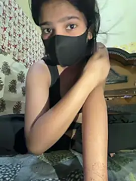Snapshot of Cutedesigirl chatting on May 7, 2026, 6:22 pm Cutedesigirl online show from May 7, 2026, 6:22 pm