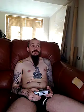 Castbotter1995 online show from April 22, 2026, 2:57 pm