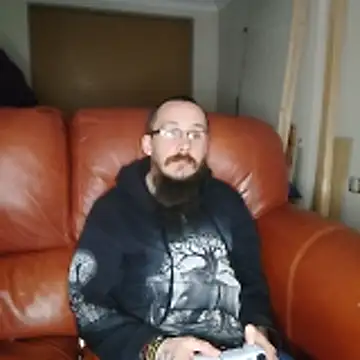 Castbotter1995 online show from April 20, 2026, 8:54 pm