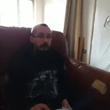 Castbotter1995 online show from April 21, 2026, 2:12 pm