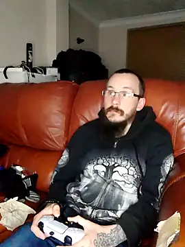 Castbotter1995 online show from April 26, 2026, 9:23 pm