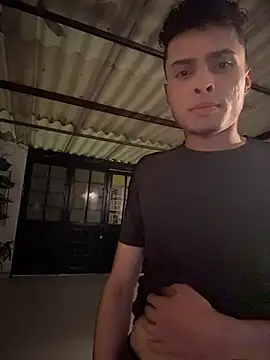 Snapshot of Eros_lee chatting on February 11, 2026, 3:28 am Eros lee online show from February 11, 2026, 3:28 am