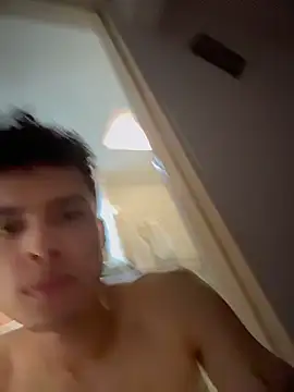 Snapshot of Eros_lee chatting on March 7, 2026, 4:23 pm Eros lee online show from March 7, 2026, 4:23 pm